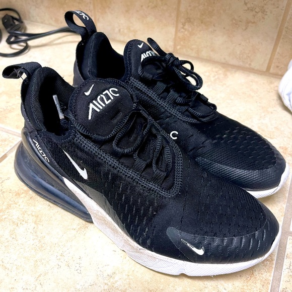 Nike Shoes - Air max 270 Nike